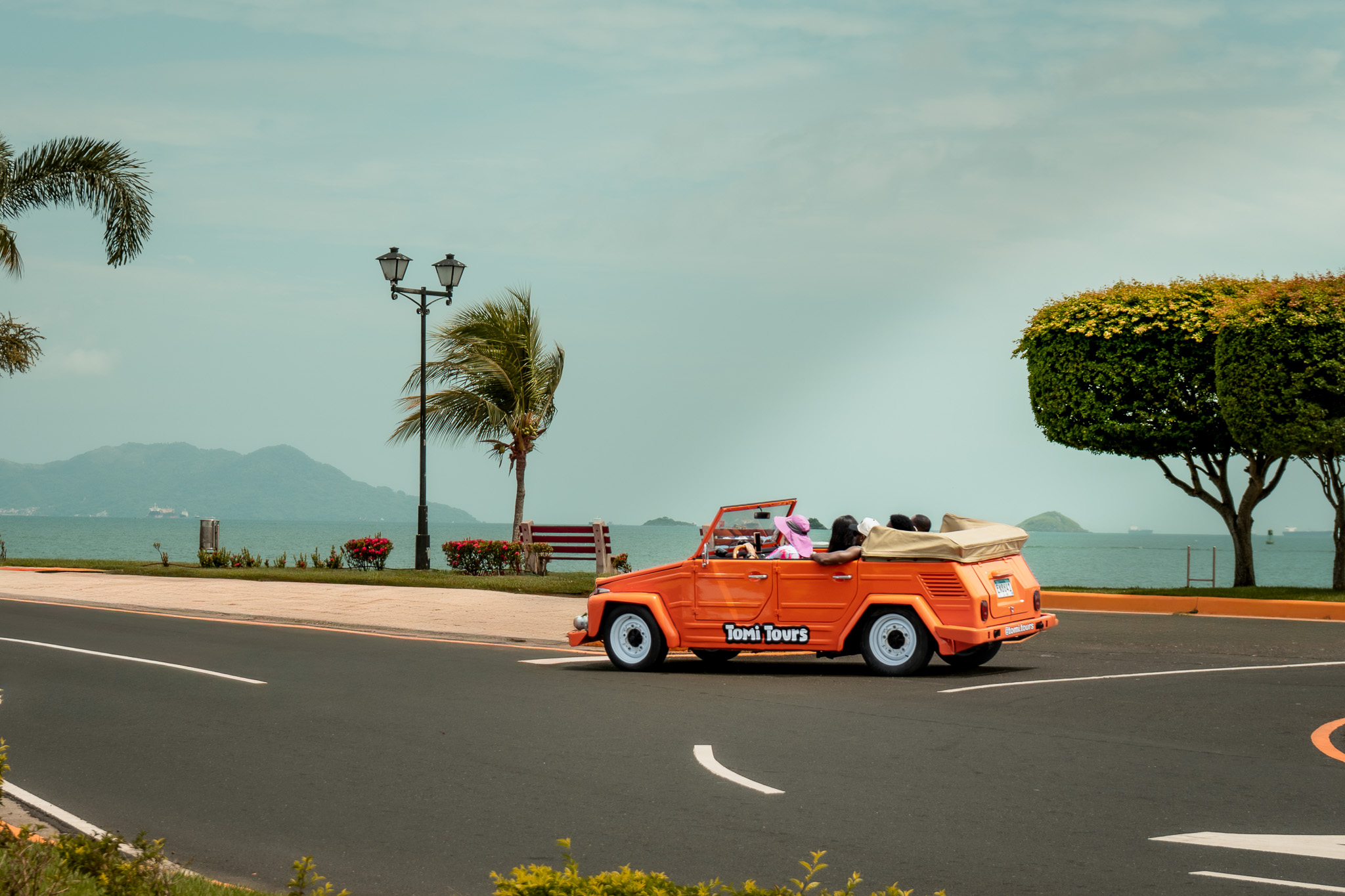 VW Safari tour in Panama City with Tomi Tours